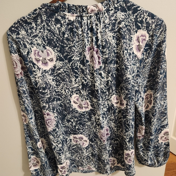 LOFT green floral long sleeve top - Picture 12 of 12